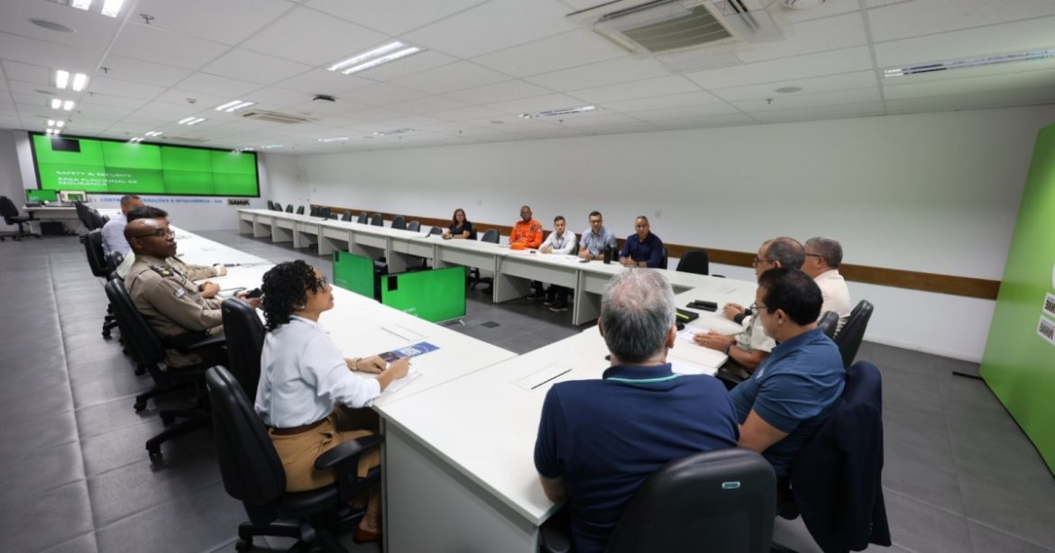 representantes-da-fifa-visitam-centro-de-inteligencia-da-ssp-e-discutem-seguranca-para-copa-feminina-na-bahia