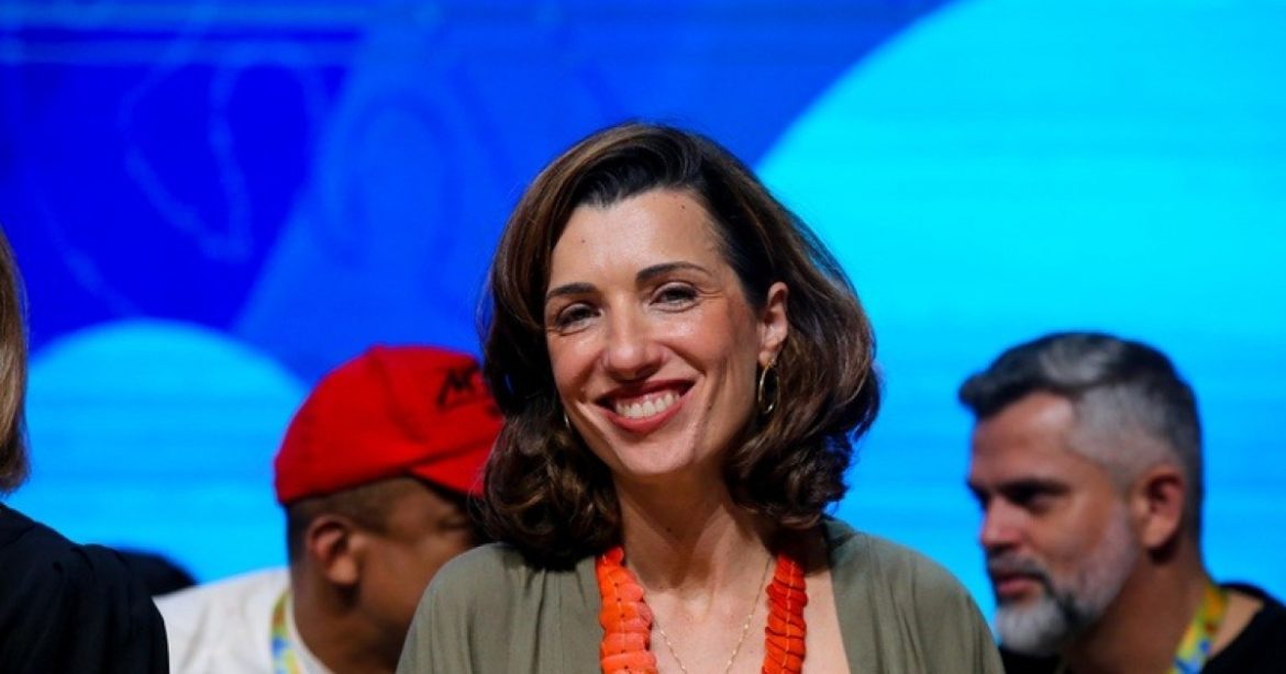 ministra-do-desenvolvimento-agrario-anuncia-esforcos-no-plano-safra-2026/2027-para-acoes-de-adaptacao-climatica-no-semiarido-baiano