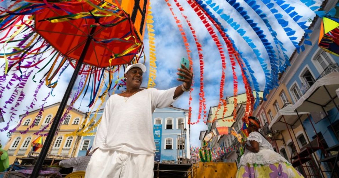 bahia-recebe-95-mil-turistas-internacionais-e-esta-entre-estados-que-mais-cresceram-no-setor-em-2026