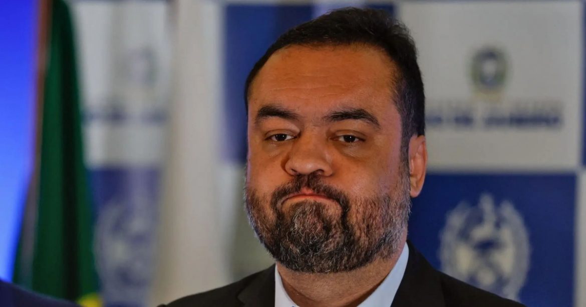 ex-governador-do-rio,-claudio-castro-desiste-de-pre-candidatura-ao-senado-apos-operacoes-da-pf