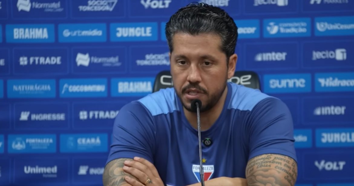 carpini-joga-responsabilidade-para-o-vitoria-antes-de-final-do-nordestao-contra-ex-clube:-“tem-todo-favoritismo”