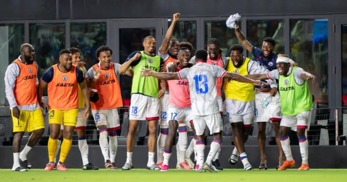 adversario-do-brasil-na-copa,-haiti-goleia-nova-zelandia-em-amistoso-atrasado-por-raios