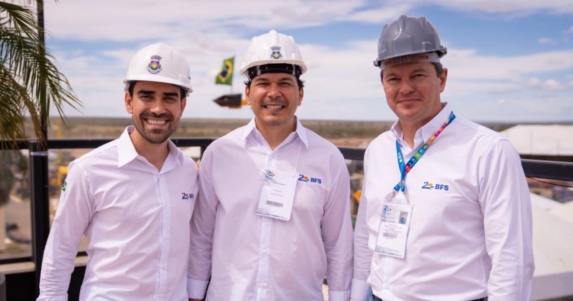 vice-prefeito-de-barreiras-participa-de-visita-tecnica-na-bahia-farm-show-ao-lado-de-presidente-da-aiba 