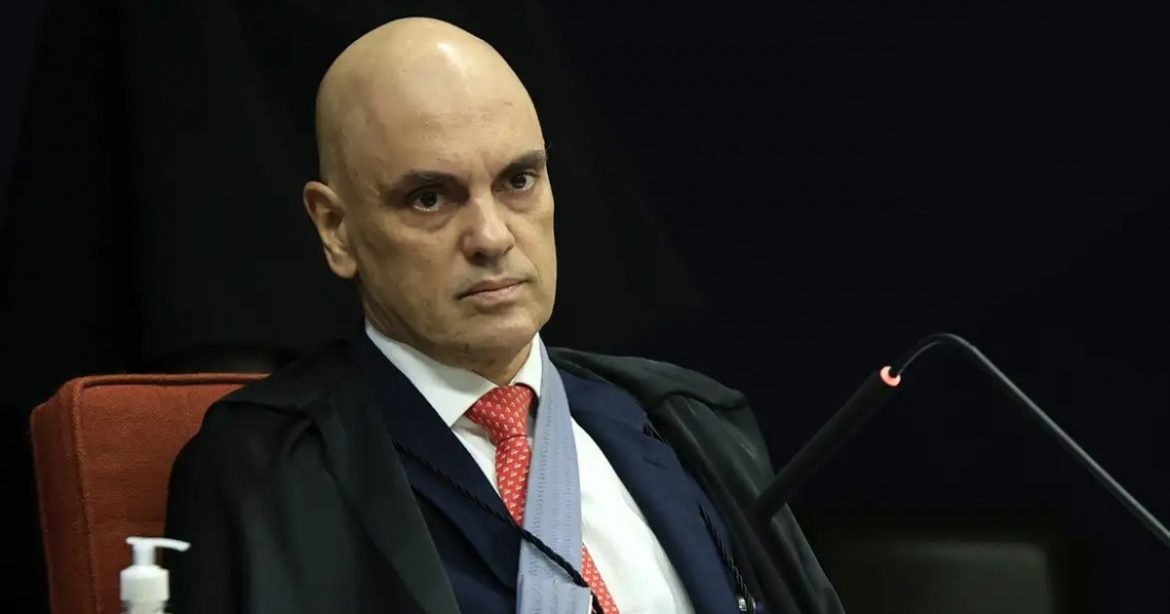flavio-bolsonaro-pede-ao-stf-que-declare-moraes-suspeito-para-julgar-vorcaro-e-caso-master